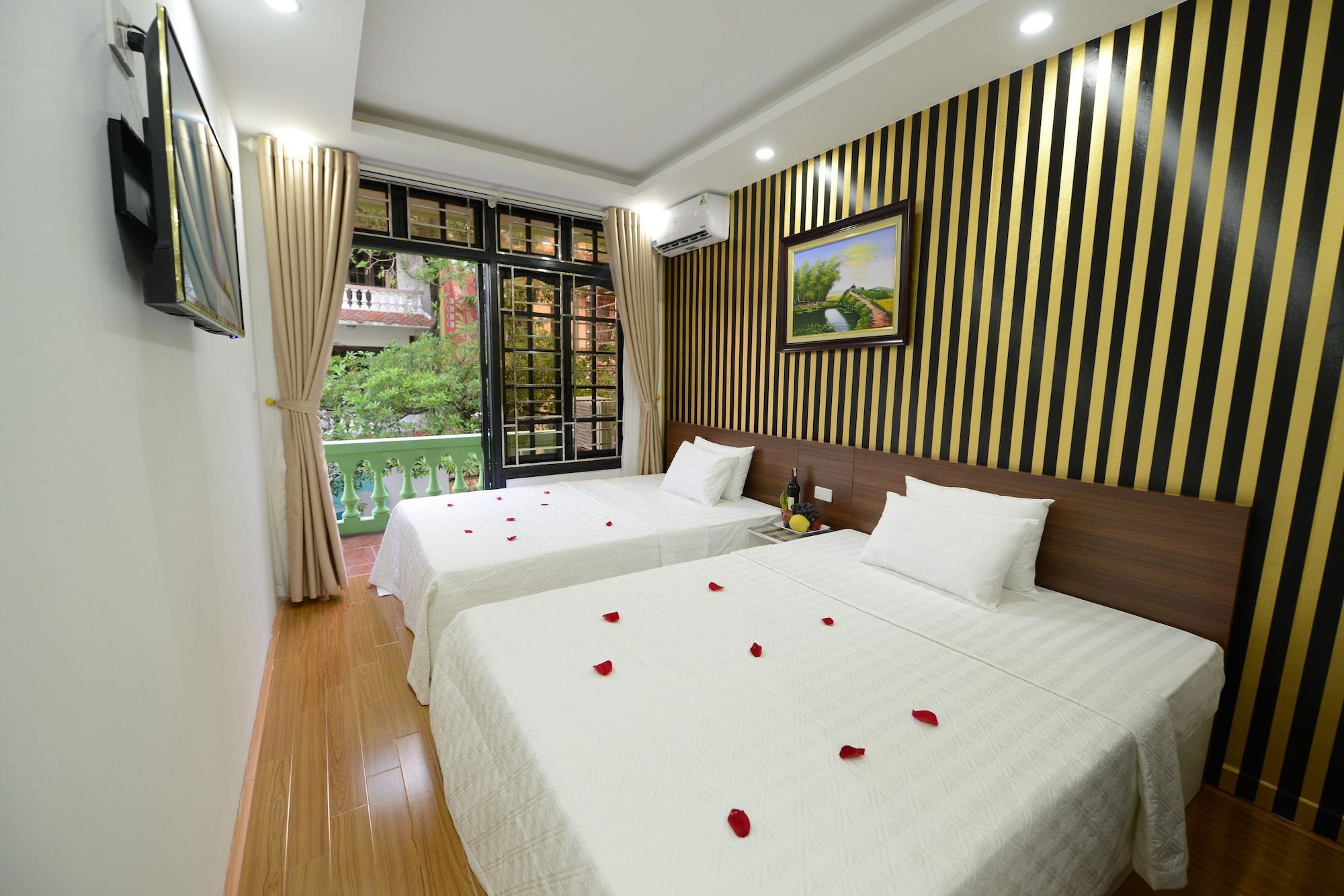 Golden Hostel