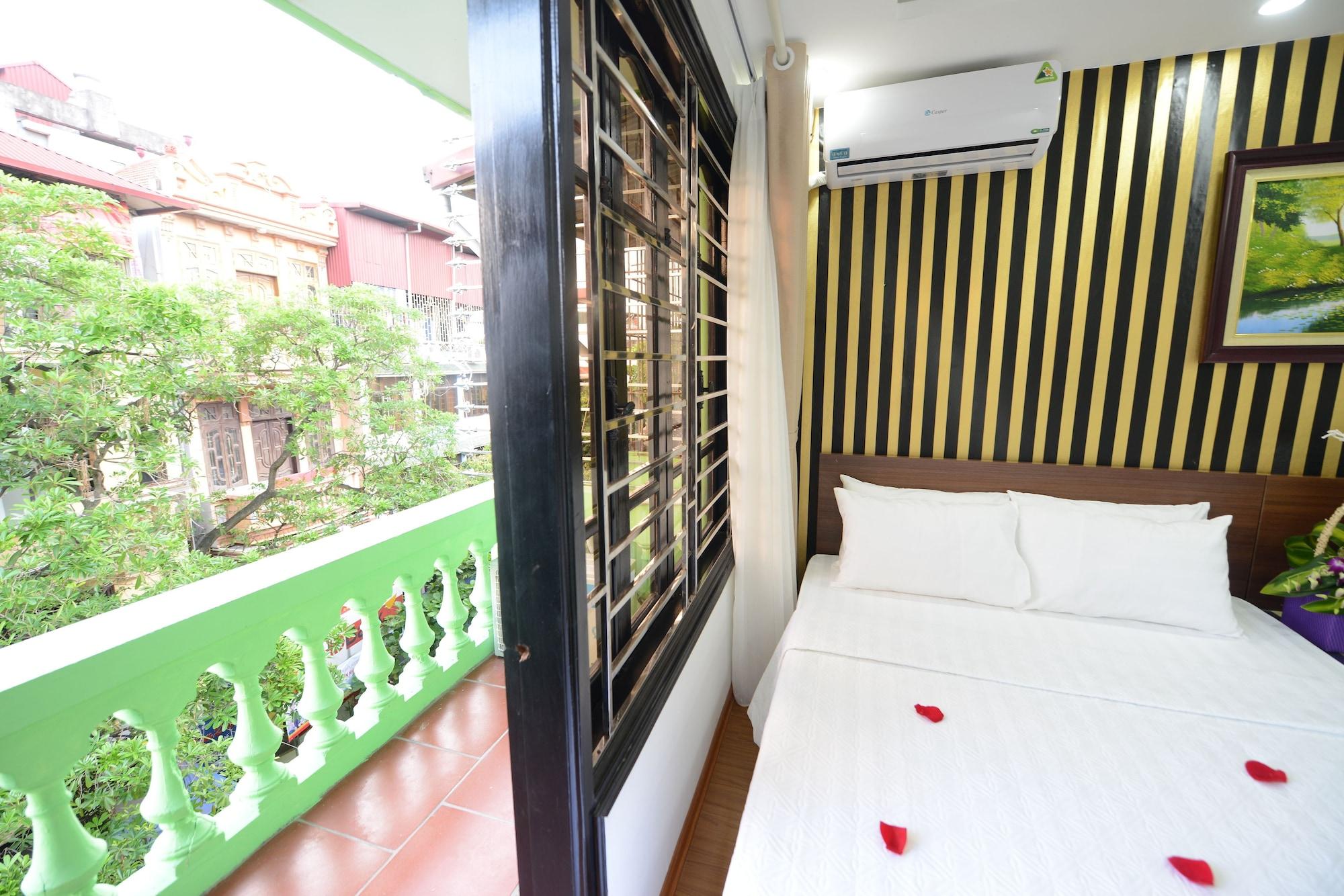Golden Hostel