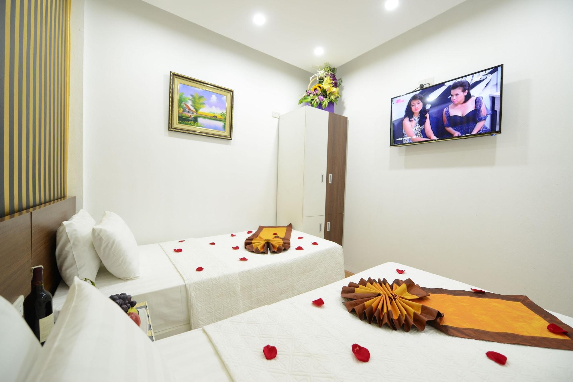 Golden Hostel