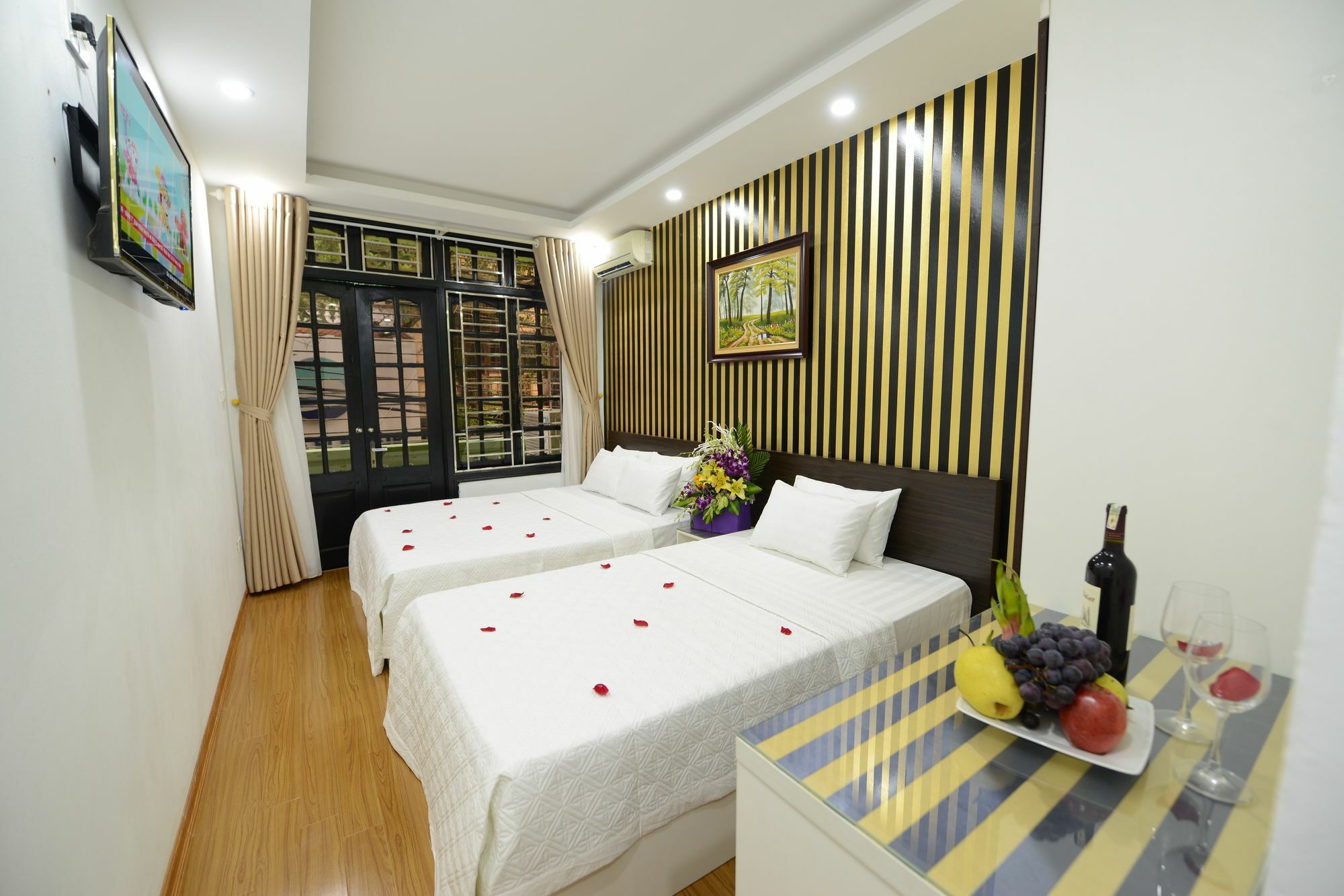 Hostel Golden *